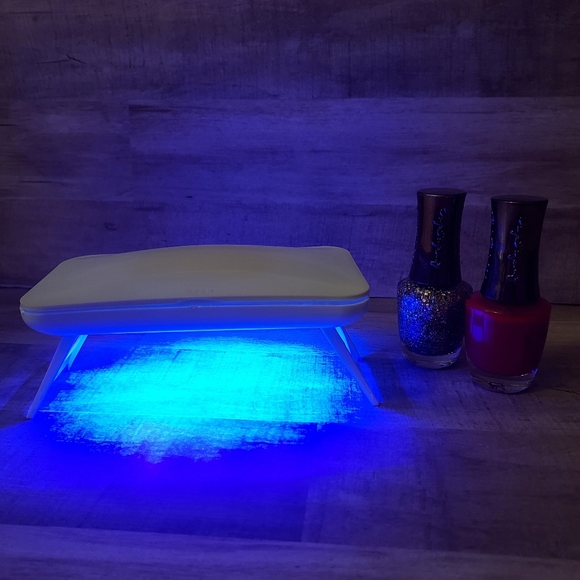LAST LEFT! Mini Gel Lamp Gel Nails Polish UV LAMP LED Portable Travel Battery Op - Picture 1 of 8